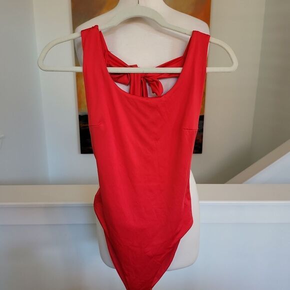 Red stretchy bodysuit Size S...CLOSING CLOSET - Picture 1 of 5